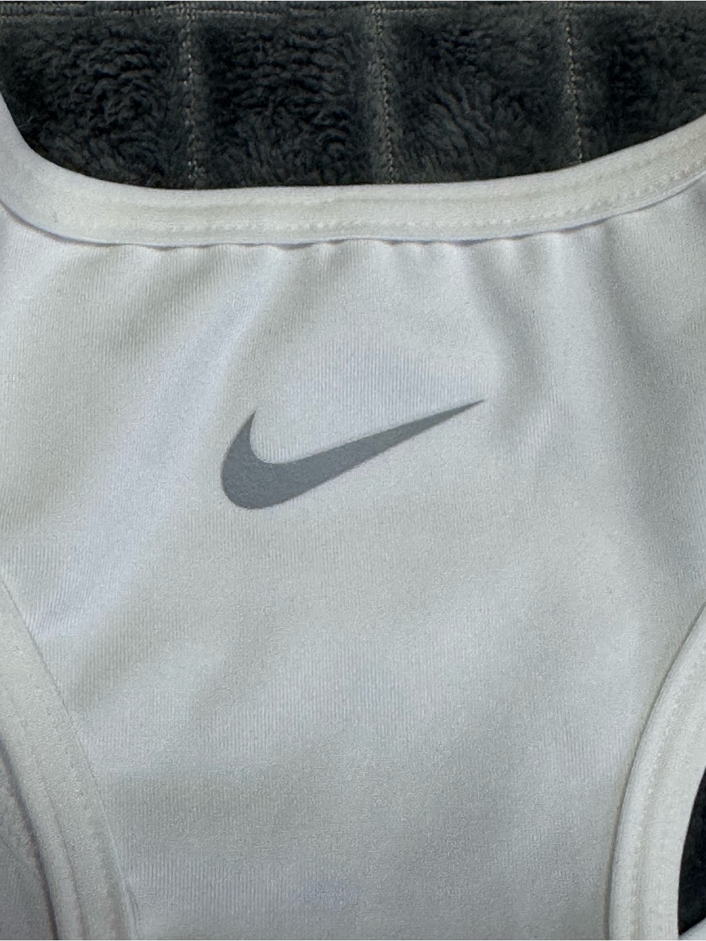 ❤️ Nike Large Womens White Racerback Athletic Tank Top Yoga Shirt Athletic (B6) - Picture 5 of 5